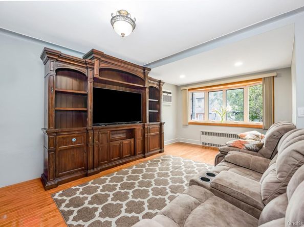61-15 63 Street, Middle Village NY 11379