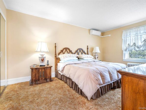 64-30 83rd Place, Middle Village NY 11379