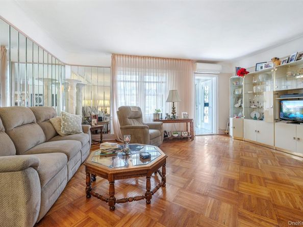 64-30 83rd Place, Middle Village NY 11379