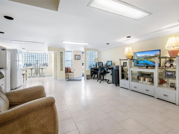 64-30 83rd Place, Middle Village NY 11379
