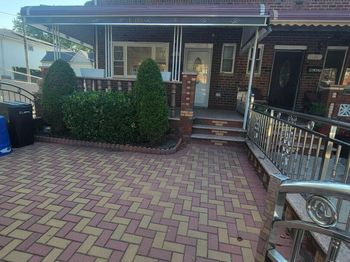 1688 E 55th Street