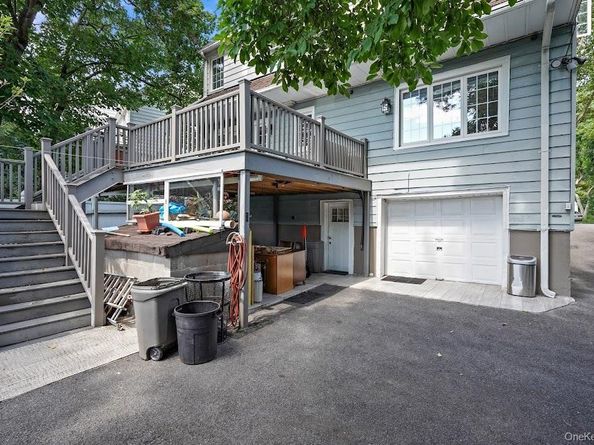 32 Parkway Circle, Mount Vernon NY 10552