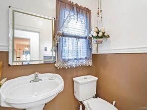 32 Parkway Circle, Mount Vernon NY 10552