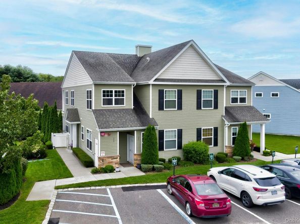 279 Augusta Drive, Medford NY 11763