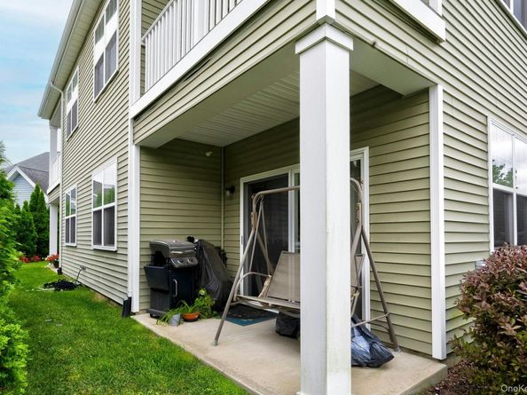 279 Augusta Drive, Medford NY 11763