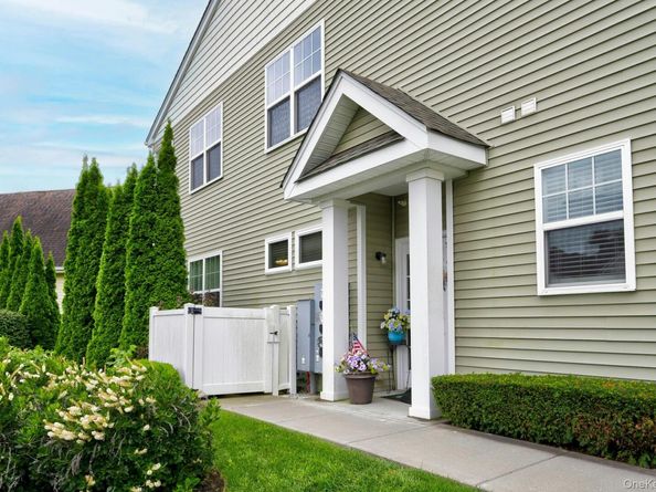 279 Augusta Drive, Medford NY 11763