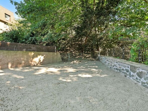 348 Central Park Avenue C15, Scarsdale NY 10583