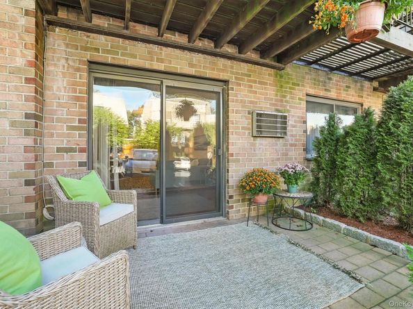348 Central Park Avenue C15, Scarsdale NY 10583