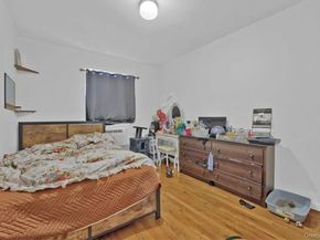 931 E 216th Street, Bronx NY 10469