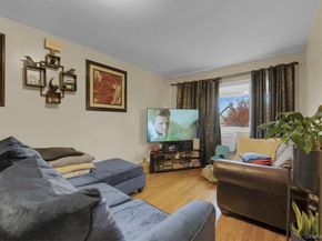 931 E 216th Street, Bronx NY 10469