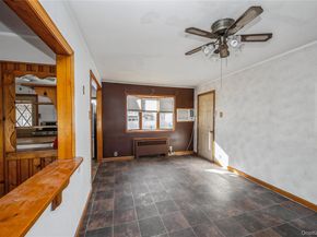 54 31st Street, Copiague NY 11726