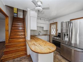 54 31st Street, Copiague NY 11726