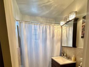 2 Windsor Terrace 4C, White Plains NY 10601