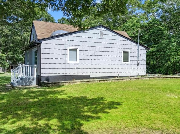 188 W End Avenue, Shirley NY 11967