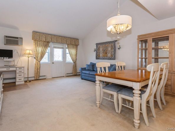 308 Cambridge Court, Glen Cove NY 11542