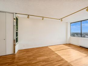 2 Bay Club Drive PHH, Bayside NY 11360