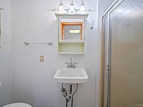 133 Royal Avenue, Flanders NY 11901