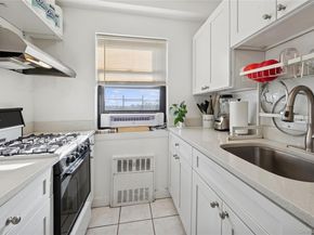 1122 Yonkers Avenue 5J, Yonkers NY 10704