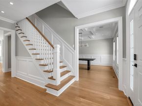 36 Fenimore Avenue, Garden City NY 11530