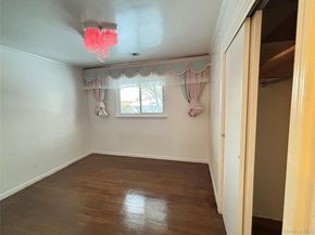 105 Seaman Road, Jericho NY 11753