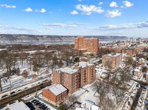 6200 Riverdale 7J, Bronx NY 10471