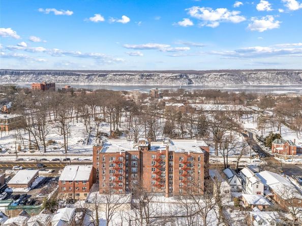 6200 Riverdale 7J, Bronx NY 10471