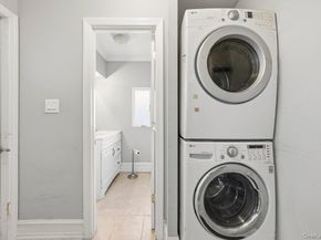 28 Crescent Place, Yonkers NY 10704