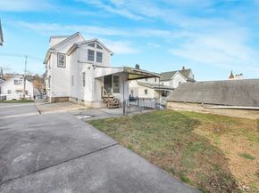 28 Crescent Place, Yonkers NY 10704