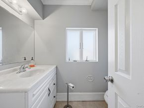 28 Crescent Place, Yonkers NY 10704