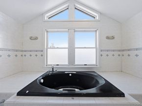 28 Crescent Place, Yonkers NY 10704