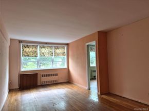 98 DeHaven Drive 2B, Yonkers NY 10703