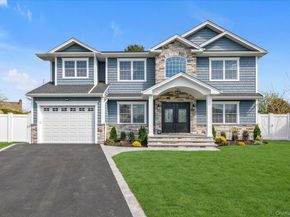 11 Evelyn Court, Syosset NY 11791
