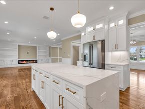11 Evelyn Court, Syosset NY 11791