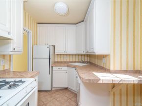 198 Garth Road 2B, Scarsdale NY 10583
