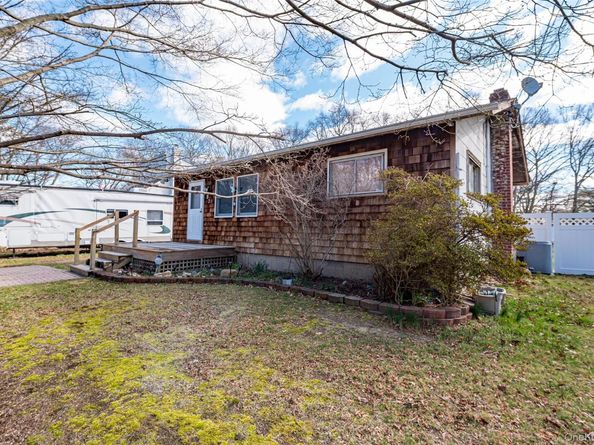 157 Hawthorne Street, Mastic NY 11950