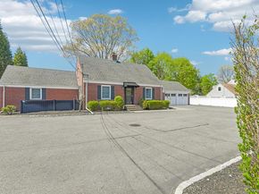1 Huntington Bay Road, Huntington NY 11743