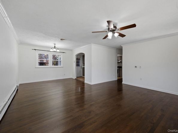 310 Jamaica Avenue, Medford NY 11763