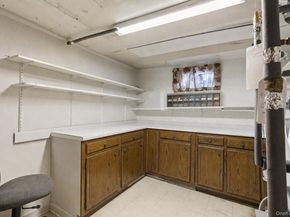 150 Hughes Place, Albertson NY 11507