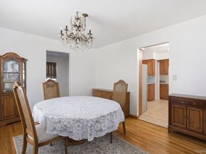 150 Hughes Place, Albertson NY 11507