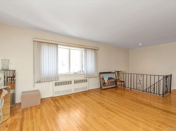 2056 Illona Lane, Merrick NY 11566