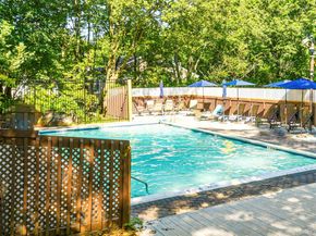 27 Top Of The Ridge D9, Mamaroneck NY 10543