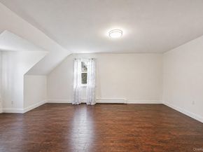 118 Foster Road, Ronkonkoma NY 11779