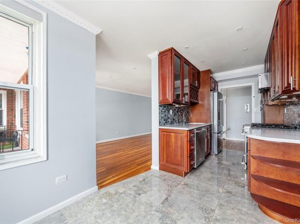 60th Street 34th Avenue 6D, Woodside NY 11377