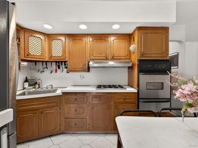 160 Albermarle Avenue, Valley Stream NY 11580