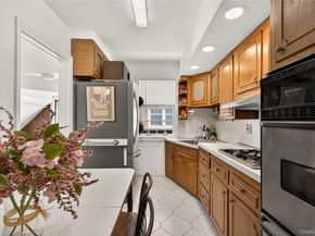 160 Albermarle Avenue, Valley Stream NY 11580