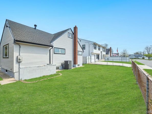 207 August Road, North Babylon NY 11703