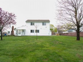 39 Narragansett Avenue, Medford NY 11763