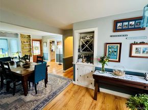 33 Hollins Lane, East Islip NY 11730
