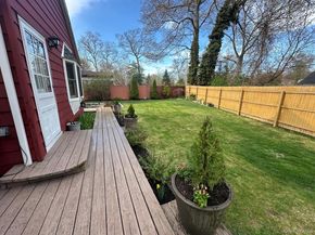 33 Hollins Lane, East Islip NY 11730