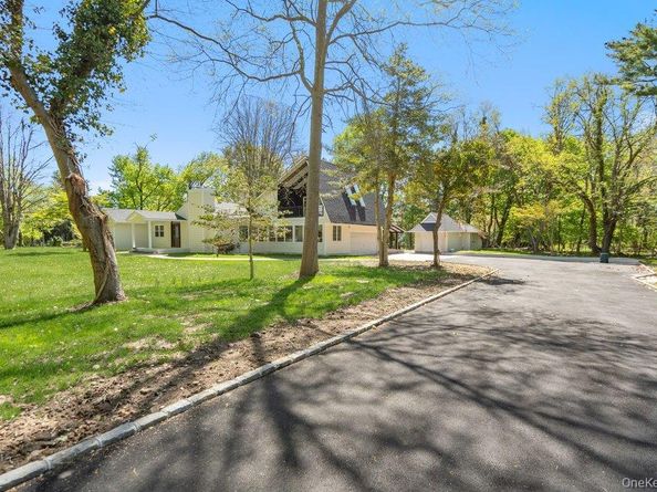 497 Woodbury Road, Cold Spring Harbor NY 11724